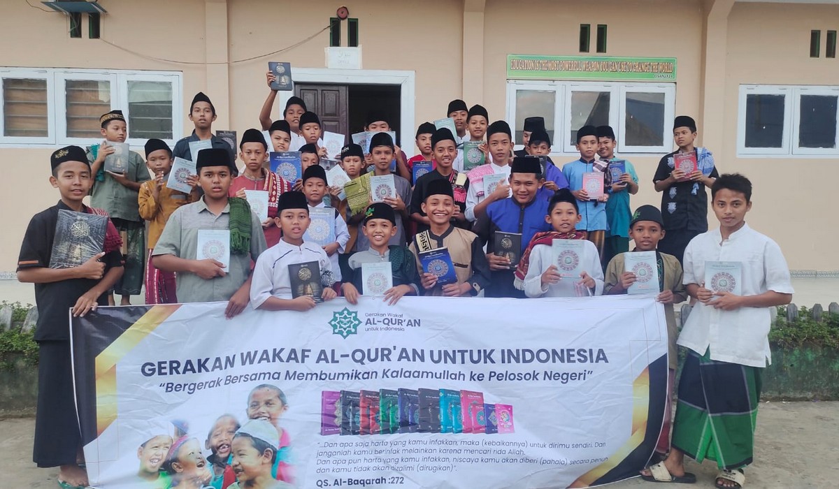 Keutamaan Menuntut Ilmu di Pesantren